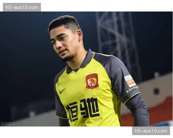 海港吾米提江经验不足，蒋光太伤停后防线年轻化代价